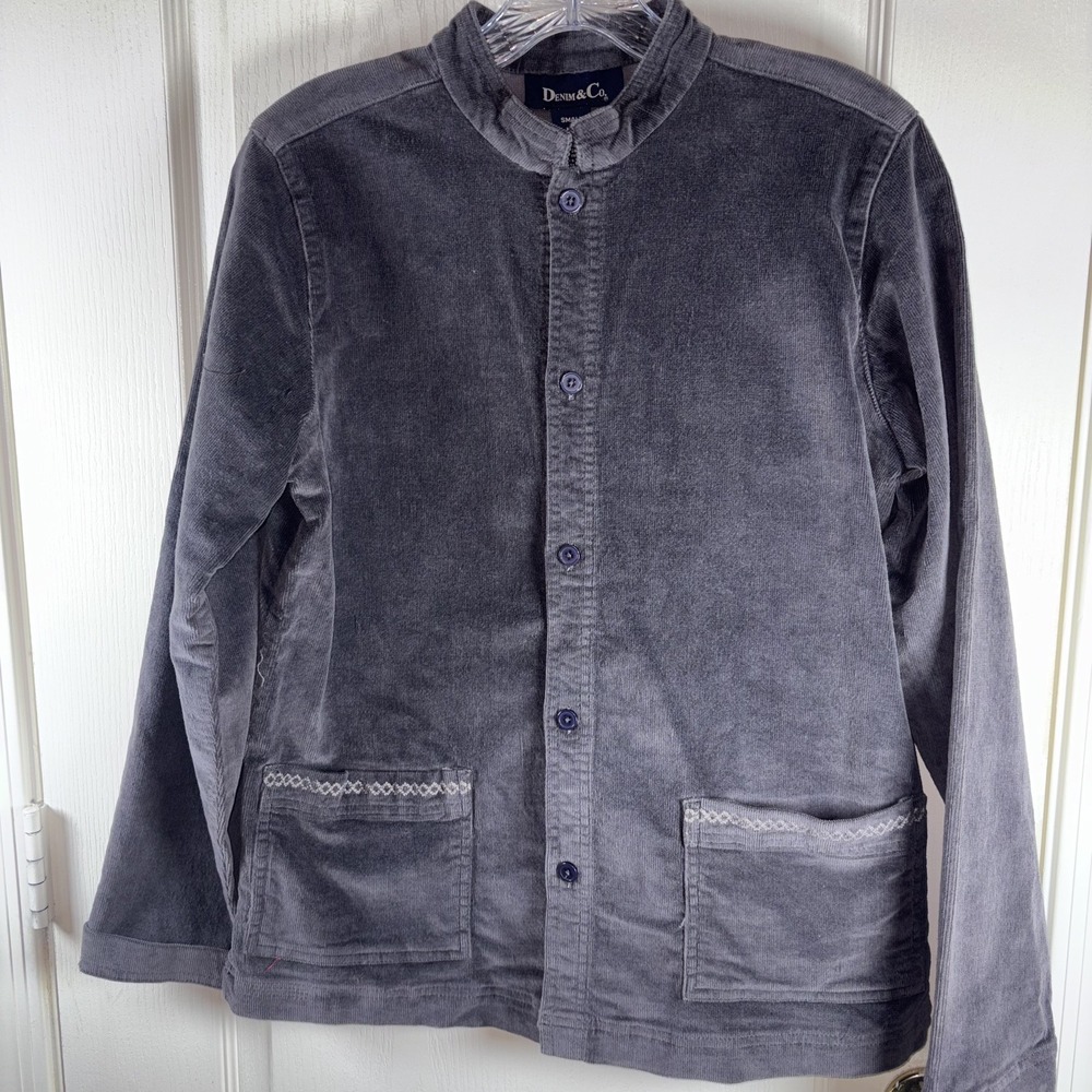 Denim & Co. Women's Shacket S Gray Button Down EUC Heavy Warm Embroidered Pocket